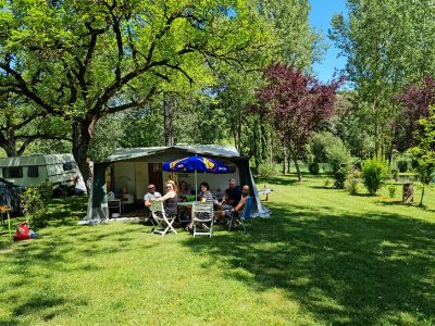 verdoyant-grand-emplacement-